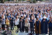 شوق بندگی شاهین شهریها در نماز عید فطر