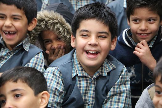 شادی کودکان محله مهر در جشن انقلاب