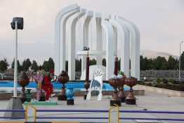 گزارش تصویری از المان های نوروزی در شاهین شهر