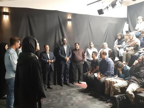 بازدید اعضا شورای اسلامی شاهین شهر از فرهنگسرای هنر