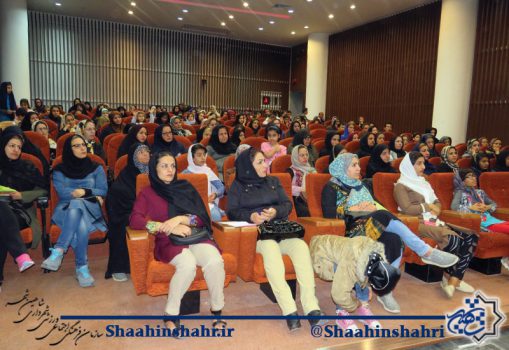 آموزش مهارت های ارتباط رسانه ای برای خانواده ها